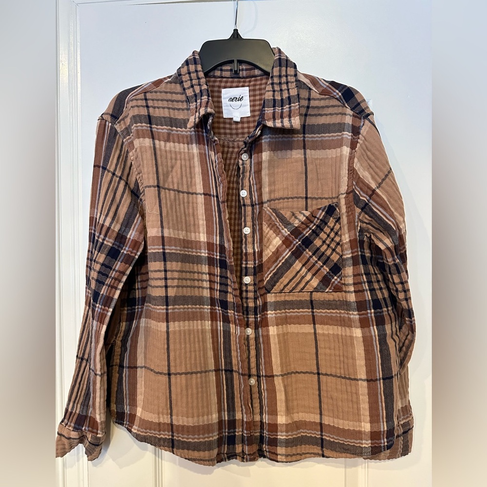 Plaid long-sleeve button up shirt from Aerie size Medium